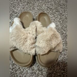 Kuailu Women’s Fluff Slippers Plantar Fasciitis Arch Support Platform Open Toe